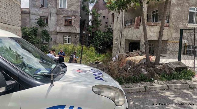 Süt dolu kovaya düşen bebek yaşam mücadelesini kaybetti