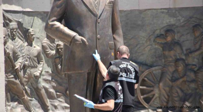 Atatürk heykeline saldıran dayı-yeğene istenen ceza belli oldu