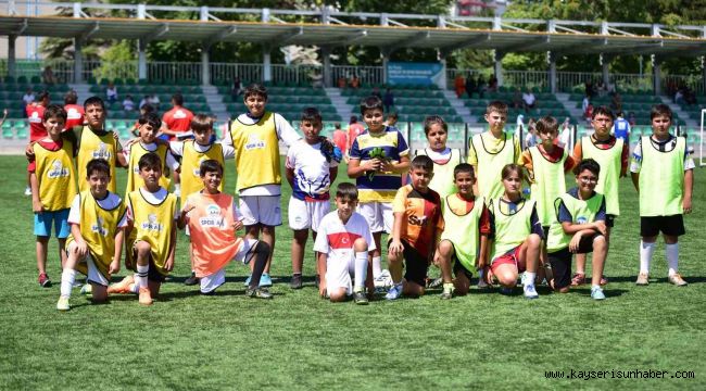 Büyükşehir'den 2 bin 500 kişi ile 1'inci yaz dönemi spor şenliği