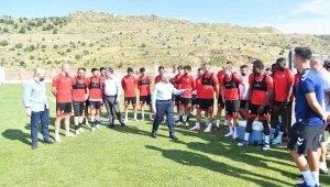 Futbol Takımları Erciyes Yüksek İrtifa Kamp Merkezi'ne övgüler yağdırdı