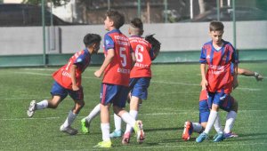 Kayseri U-12 Ligi'nde şampiyon Zeki Akparlarspor oldu