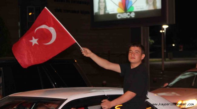 Kayseri'de 'çeyrek final' sevinci