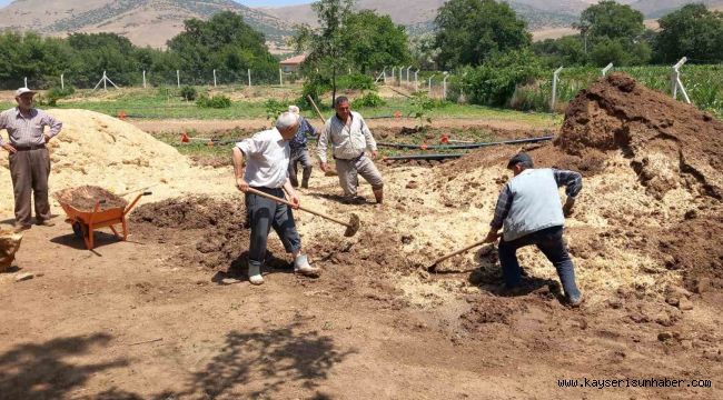 Kayseri'de kerpiç evler yeniden yapılıyor