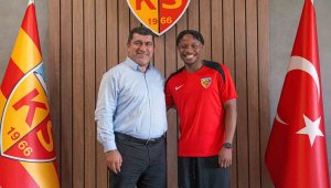 Kayserispor, Antohny Uzodimma yeniden anlaştı