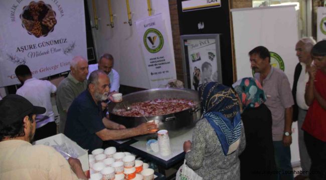 Nasrullahzade Vakfı çocukların yüzünü güldürüyor