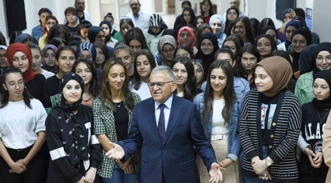 Büyükşehir; öğrencilere ulaşım kartı yardım desteğini sürdürecek