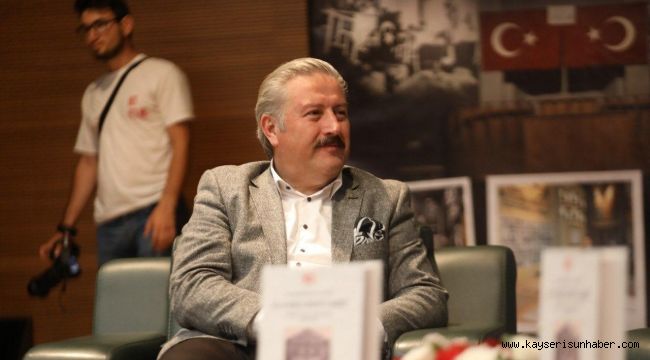 Melikgazi Belediyesi Kayseri'nin Ulu Çınarı Kayseri Lisesi Tarihi Kitabının tanıtımını yaptı