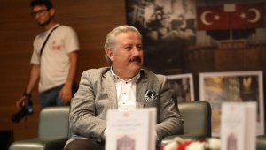 Melikgazi Belediyesi Kayseri'nin Ulu Çınarı Kayseri Lisesi Tarihi Kitabının tanıtımını yaptı