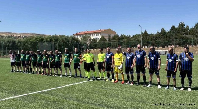 Özvatan'da 4'lü futbol turnuvası