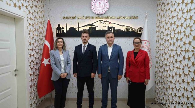 Büyükşehir'den İl Milli Eğitim Müdürlüğü'ne Akıllı Şehir Projeleriyle ilgili bilgilendirme