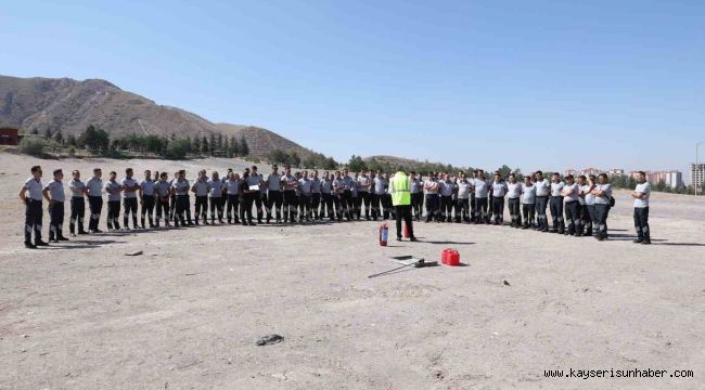 KAYMEK'in özel güvenlik personeline yangın eğitimi