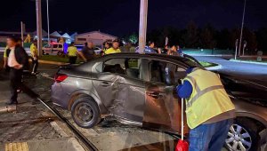 Kayseri'de kazaya karışan otomobilin sürücüsü kaçtı: 5 yaralı