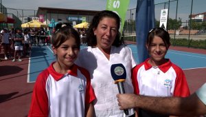 Minik sporcu ve velilerden Ulusal 12 Yaş Hafta Sonu Tenis Turnuvası'na tam not