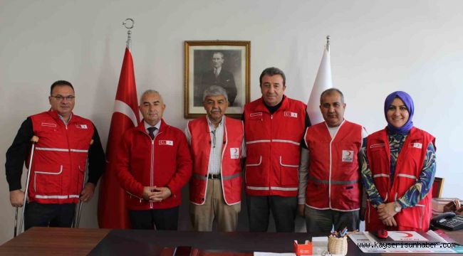 Türk Kızılay'ı engellileri sevindirdi