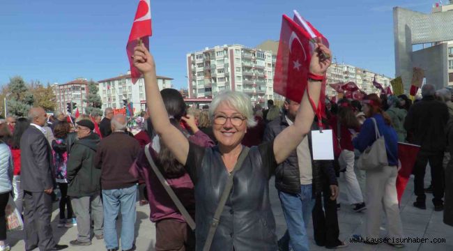 Vatandaşlardan 'Cumhuriyet Yürüyüşü'