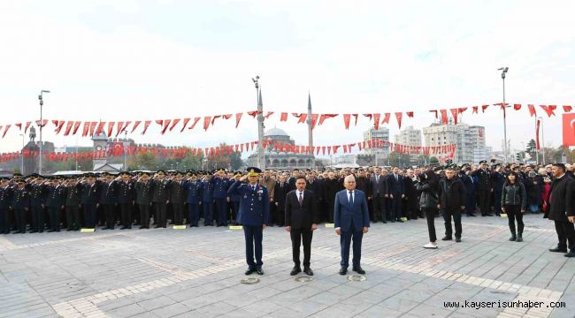 Atatürk, Kayseri'de törenle anıldı