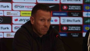 Craig Bellamy: "Benim ve oyuncularımın gelişmesi gerekiyor"