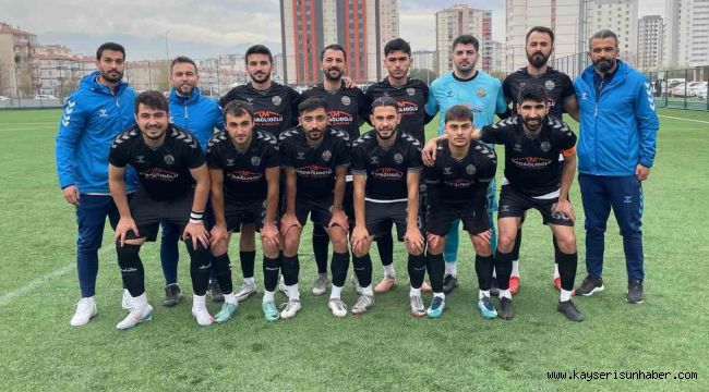 Kayseri Esen Metal SK liderliğini sürdürüyor