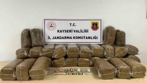 Kayseri'de 183 kilo bandrolsüz tütün ele geçirildi