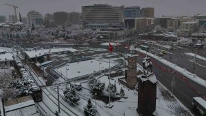 Kayseri'de eğitime kar engeli