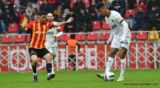 Kartal Kayra Antalyaspor maçında cezalı