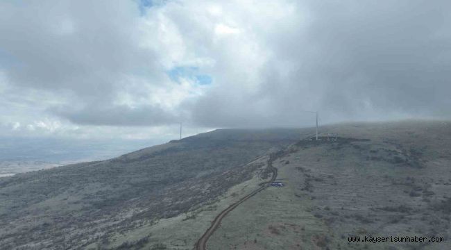 Büyükşehirin dev RES yatırımında 3 türbinin mekanik montajları tamamlandı