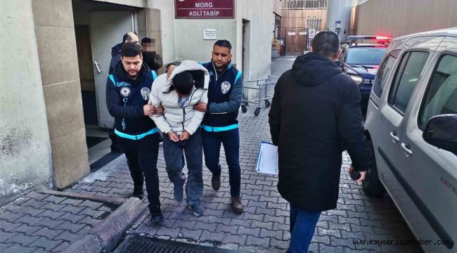 Kayseri'de tüfekli, bıçaklı kavgada göğsünden bıçaklanan şahıs hayatını kaybetti