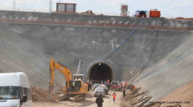 Hızlı tren şantiyesinde kaya düşmesi: 1 ölü, 1 yaralı